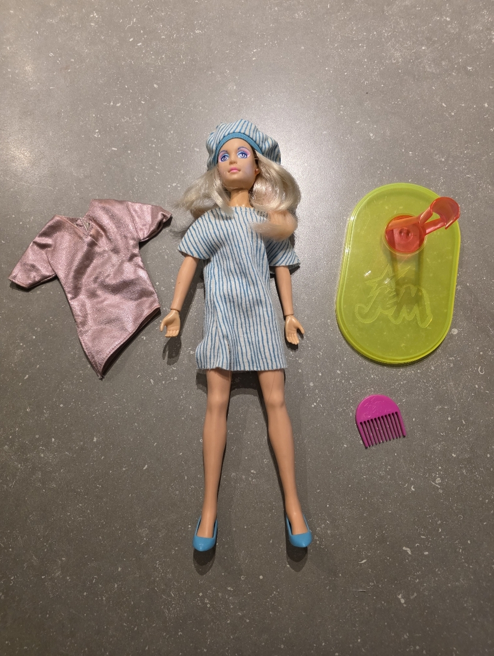 Vintage 1980's Jem And The Holograms Doll JEM/JERRICA